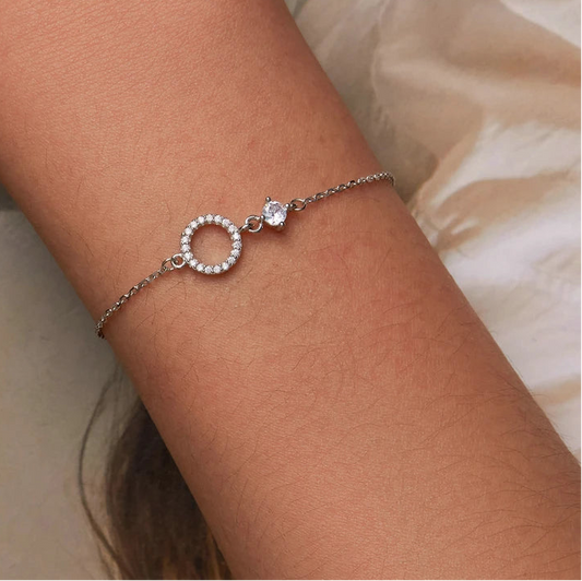 Minimalist Circle Chain Bracelet
